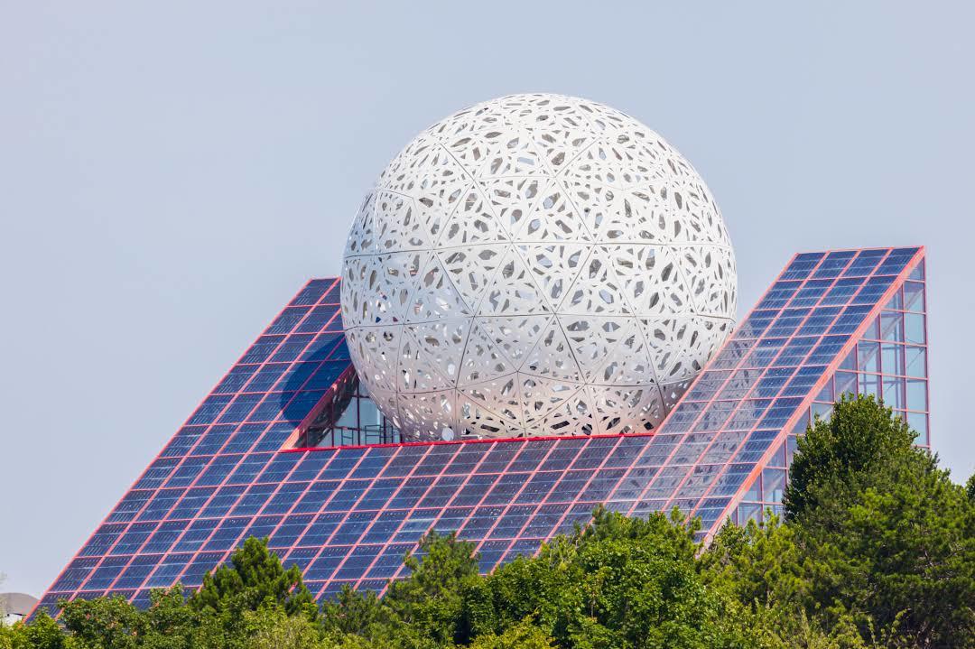 Haupteingang des Freizeitparks Futuroscope