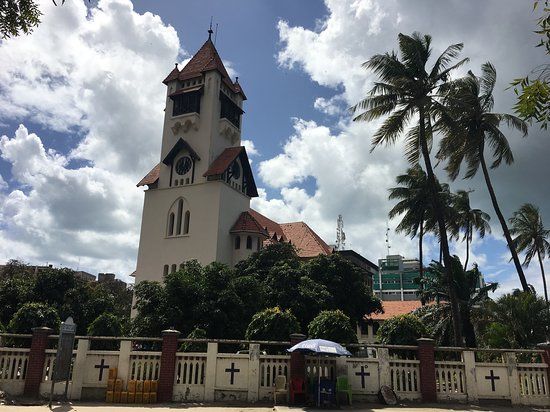 Azania-Front-Kathedrale