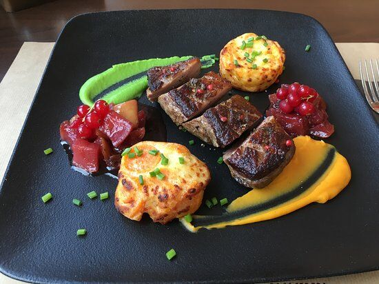 Varkonyi Bistro and Bar