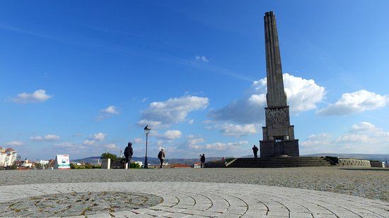 Horea, Closca and Crisan Obelisk