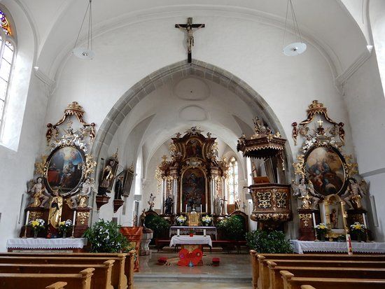 Markt & Pfarrkirche Maria Himmelfahrt