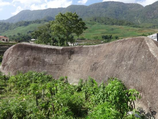 Sapa Ancient Rock Field