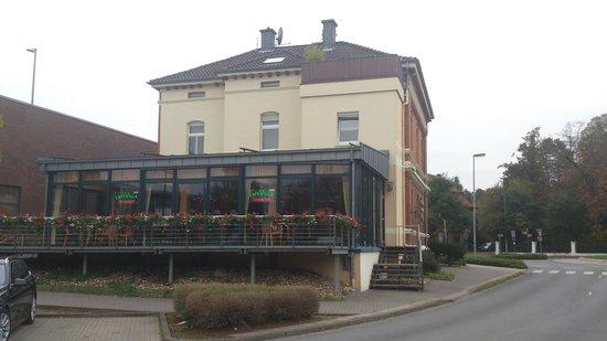 Cafe Villa Restaurant