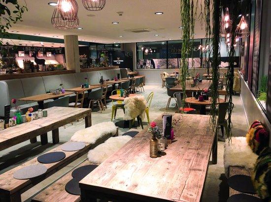 DieKaiserin am Güterbahnhof