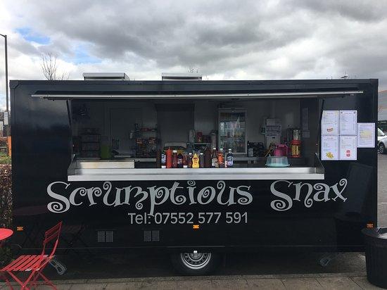 Lynne's Scrumptious Snax