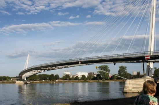Passerelle des Deux Rives