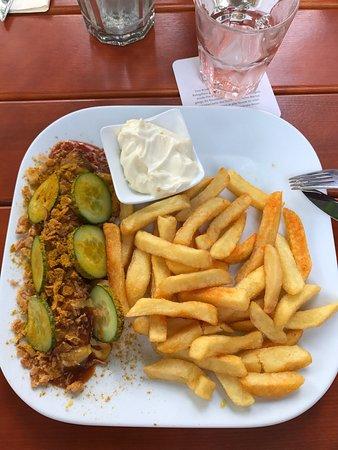 Burgercult + Currycult