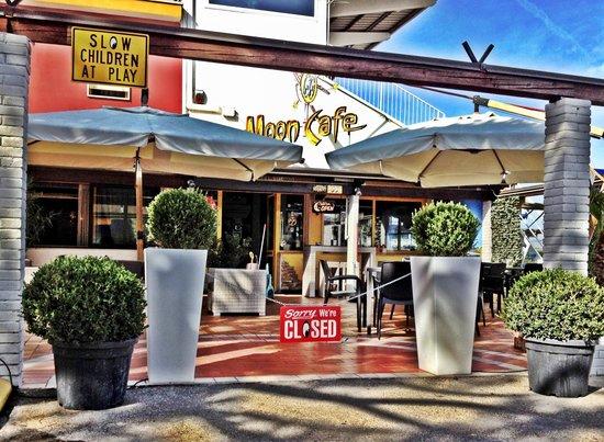 Mooncafe