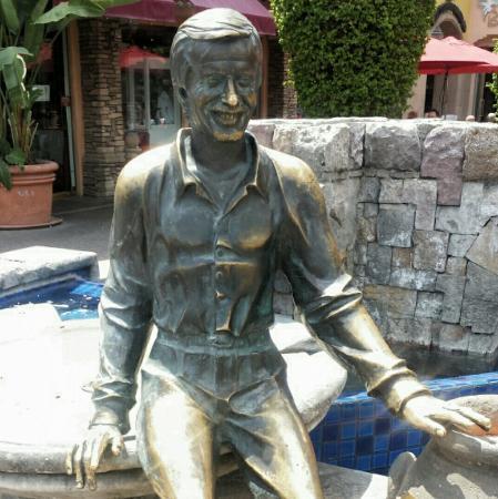 Sonny Bono Statue