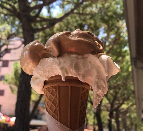 Gelateria Fantasyeis