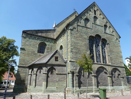 Evangelische Pfarrkirche-St. Maria zur Höhe