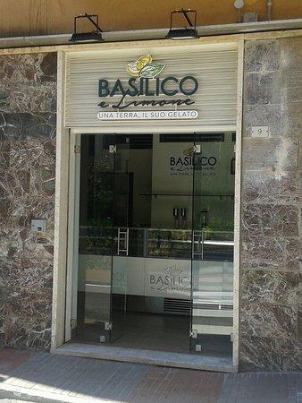 Gelateria Basilico e Limone