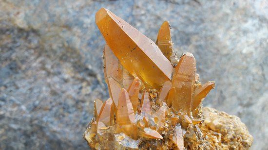 Kristallmuseum und Schweizer Strahler Museum Schmidt Werner Mörel-Filet