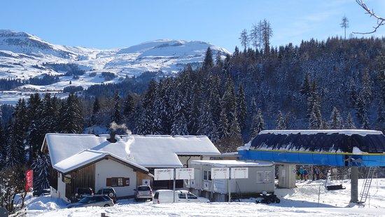 & Gruppenhaus Curtginet