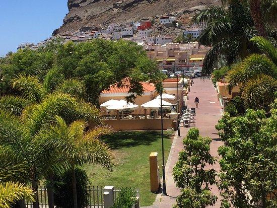 El Patio Delicatessen