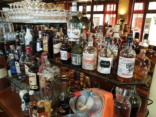 Malibu Cafe & Cocktailbar