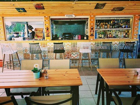 Esperides all day bar & food