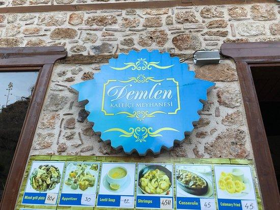 Demlen Kaleici Meyhanesi