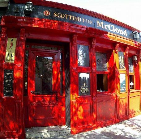 Scottish Pub McCloud