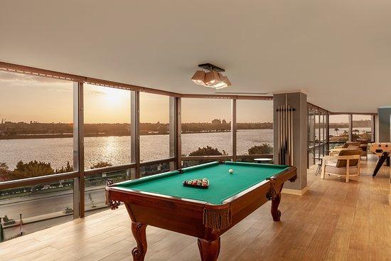 Scores Sports Bar & Restaurant