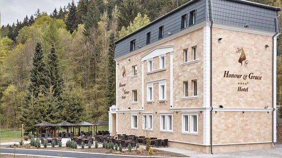 Royal Leaf Restaurant