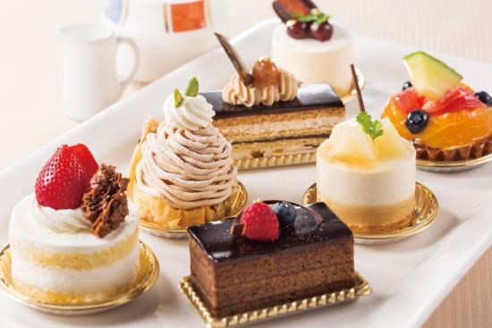 Lobby Lounge Crystal Movement