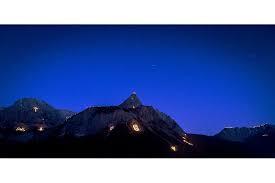 Berge in Flammen Sonnwendfeuer Zugspitzarena