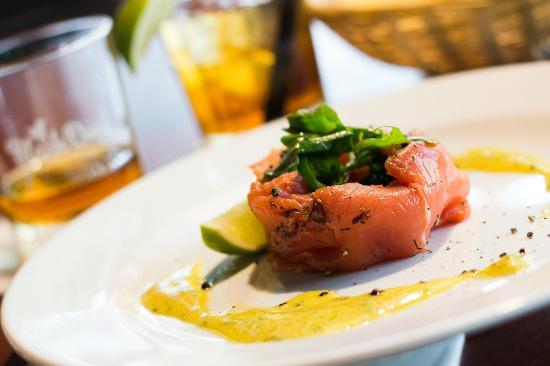 Blackdog Bar & Grill