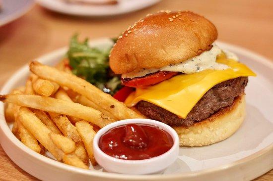 HeSheEat Cafe