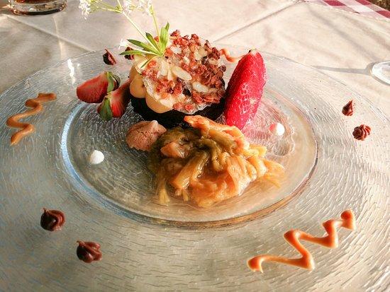 Gaststätte Burgterrasse auf der Burg Clingenburg