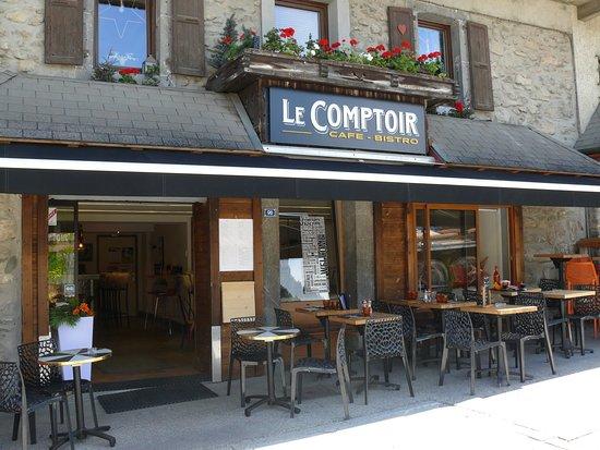 Le Comptoir Café Bistro