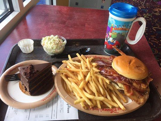 World Premiere Food Court