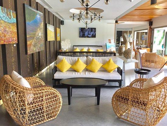 Firefly Pool & Restaurant