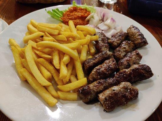 Momento Grill Pizza House