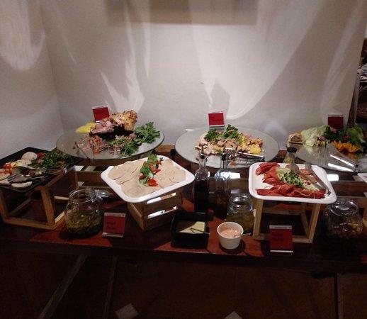 Tharavadu Restaurant