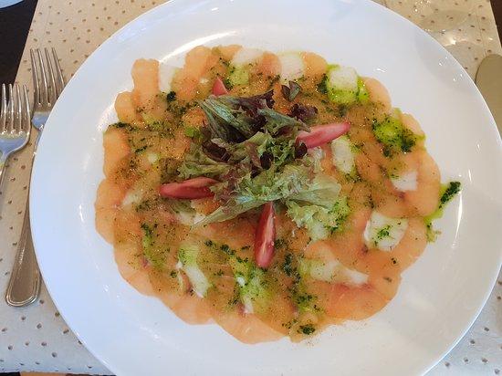 Warias Hotel & Restaurant