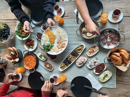 Zeytin Agaci Cafe & Restaurant