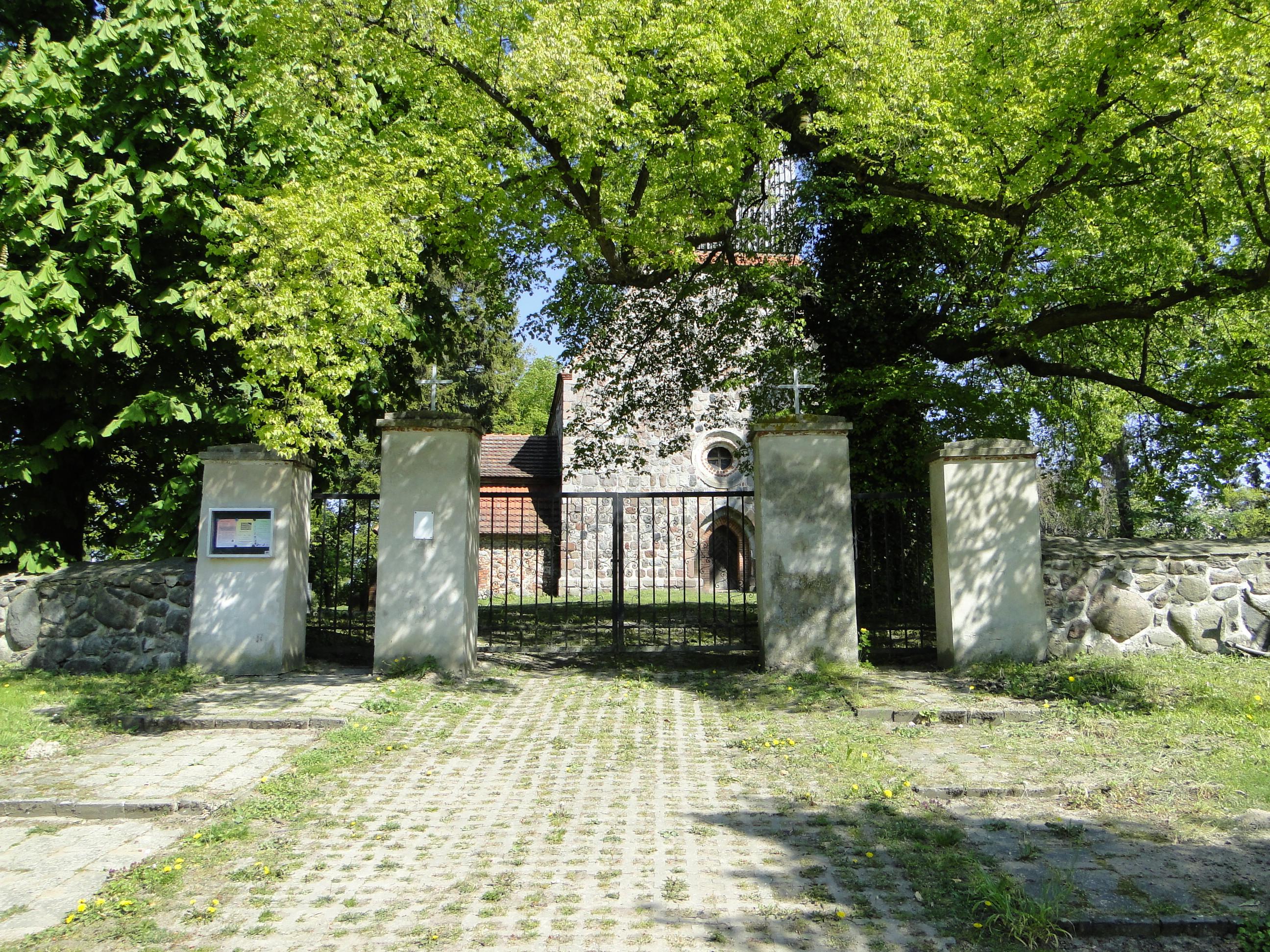 Versöhnungskirche Rattey