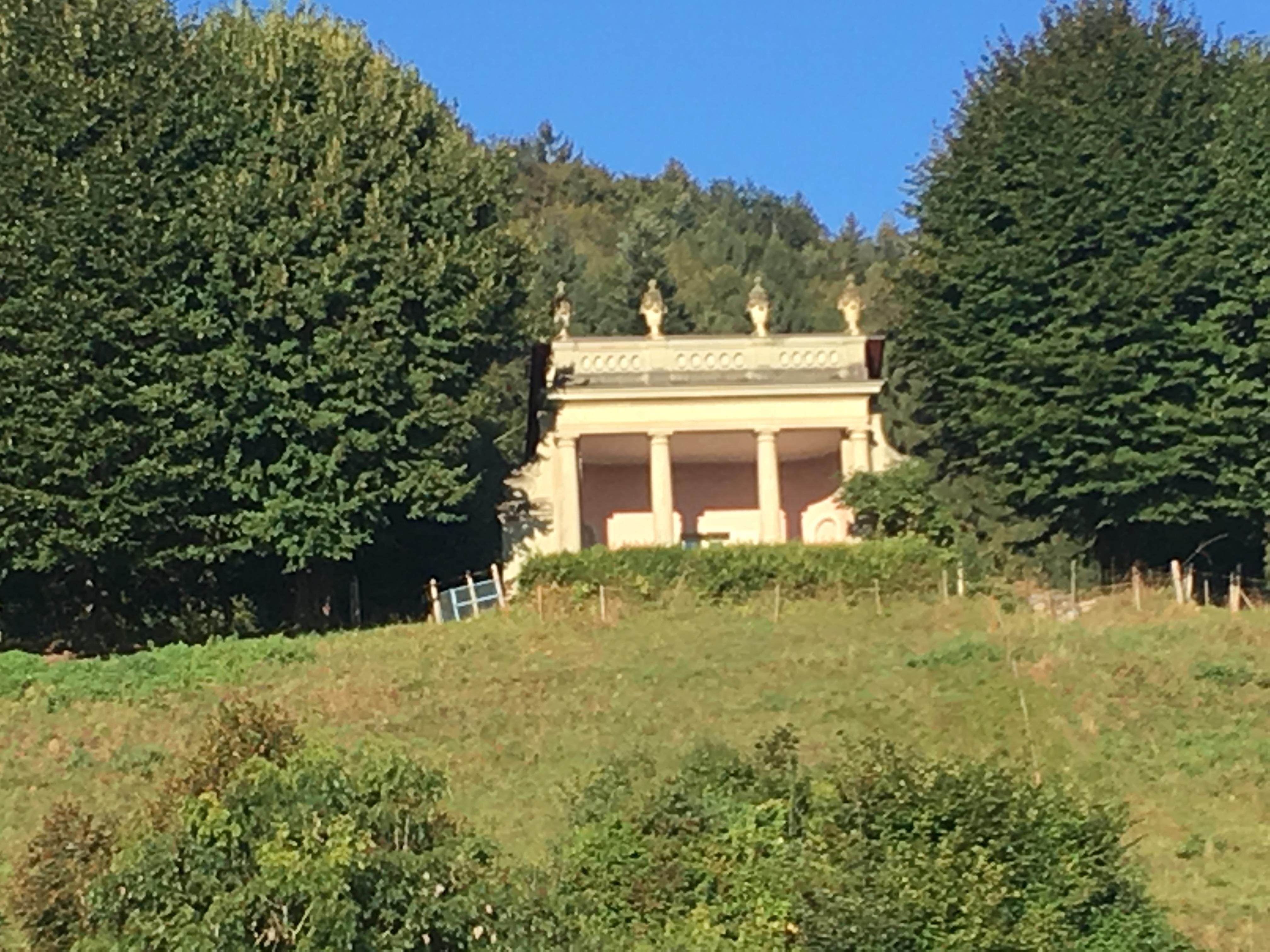 Gloriette beim Landsitz Oberried