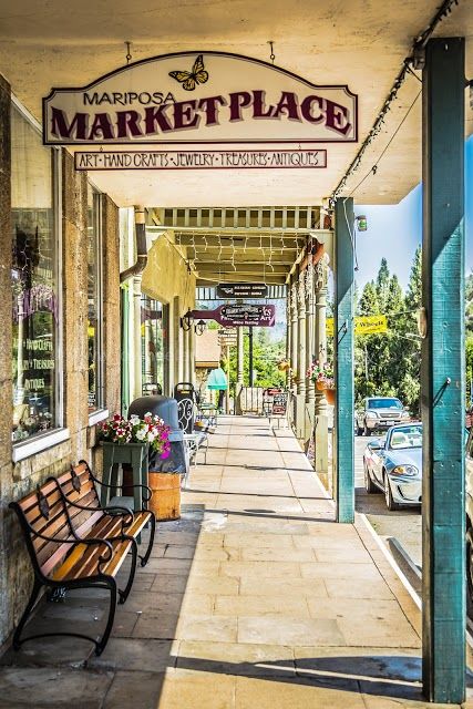 The Mariposa Marketplace