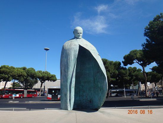 Statua di Papa Giovanni Paolo II
