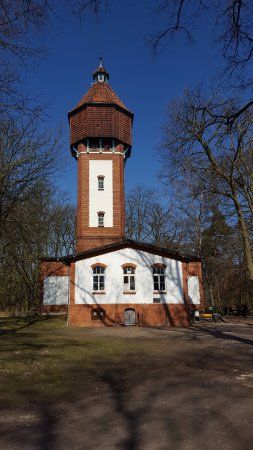 Wasserturm im Eichenpark