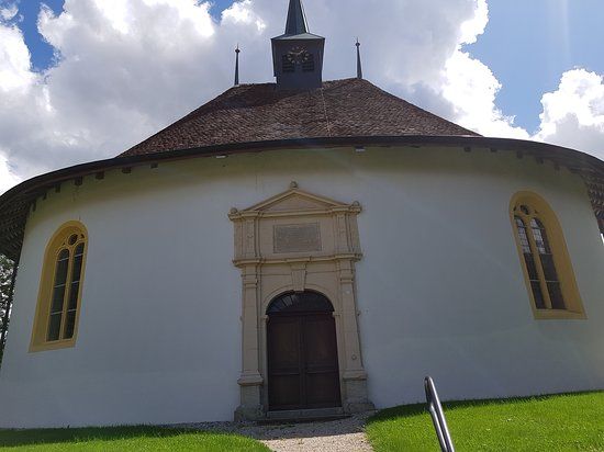 Kirche und Pfarrhaus