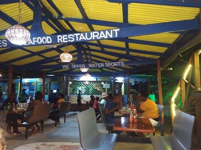 Resort Divers at Sharkies Beach