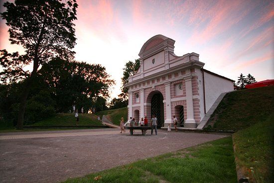 Parnu Tallinn Gate