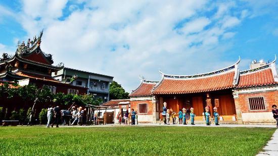 Fongyi Tutorial Academy