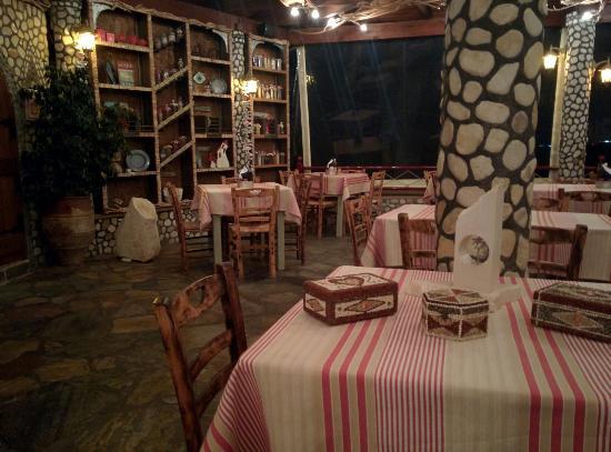Votsalo Taverna