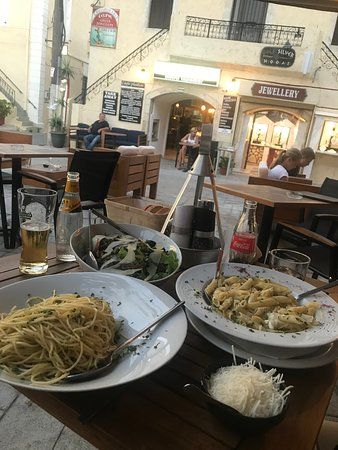 Cafe Platia Bistro Tapasbar