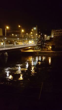 Vorführung der Modellschau am Hamburg Airport