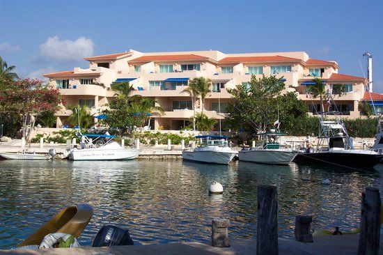 Hafen von Puerto Aventuras